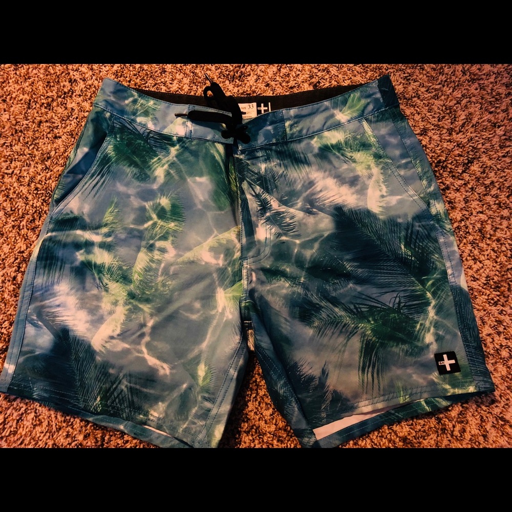 TAVIK NWOT Swim Shorts